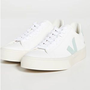 Veja Campo Sneakers, white with pale blue V